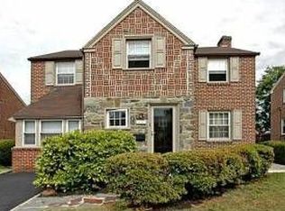 1520 Sunnyhill Ln, Havertown, PA 19083