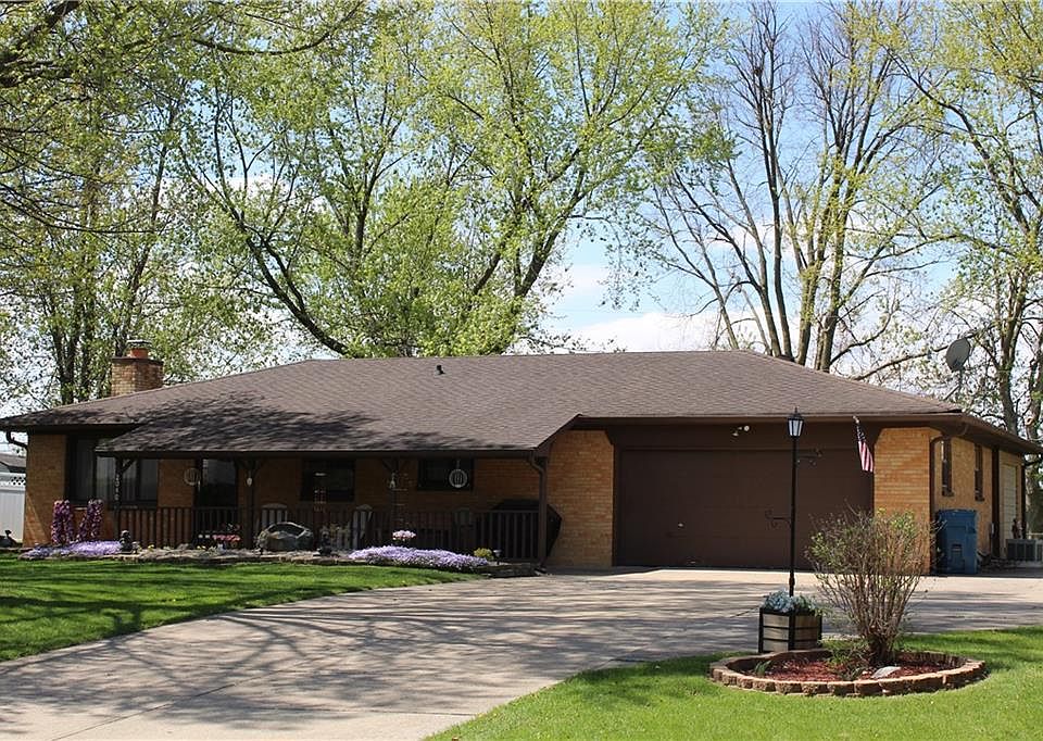 1st image of 2040 Danbury Dr