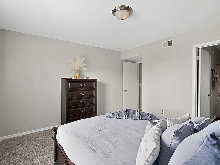 Landmark at Wynton Pointe Apartment Homes — Photo 19