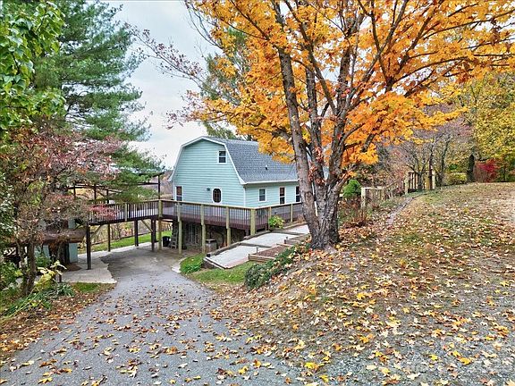 4th image of 531 Green Meadow Ln