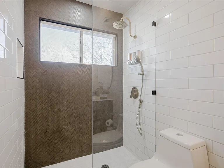 2620 Bordeaux Dr — Photo 38