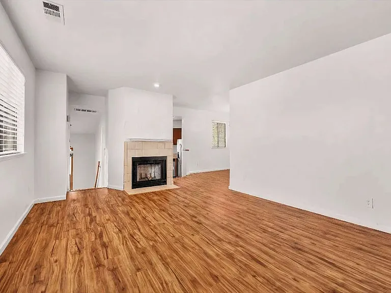 4234 Highland Glen Way — Photo 1