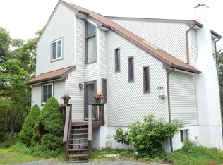 356 Skyline Dr, Blakeslee, PA