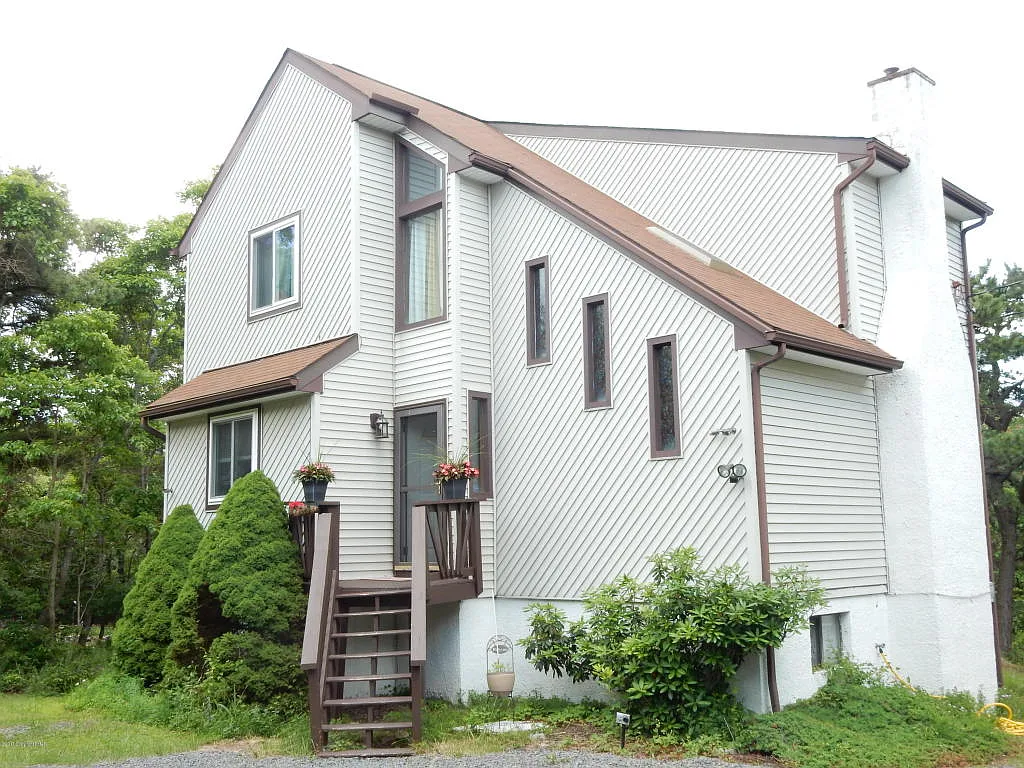 356 Skyline Dr photo 1