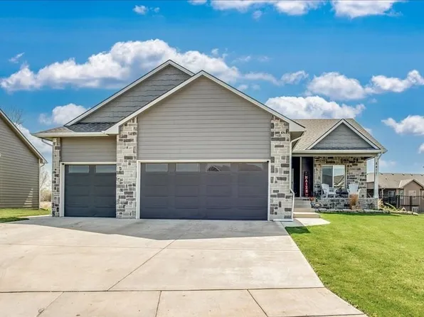 8411 W Coral St, Maize, KS 67101