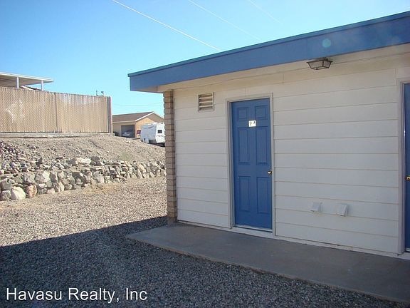 4th image of 3027 Ironwood Dr