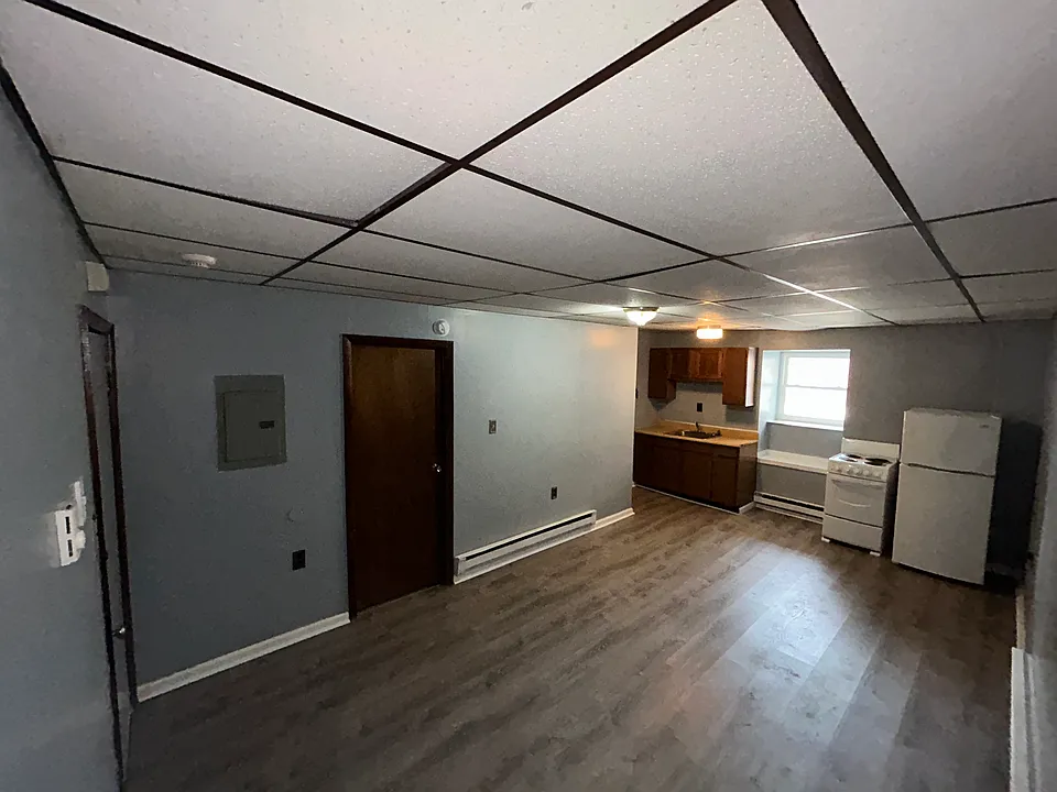 131 Wood St #104