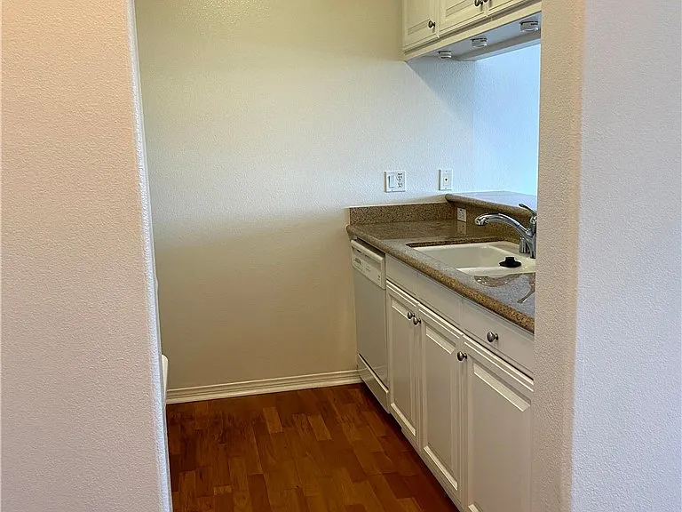 3120 Sepulveda Blvd #411 — Photo 6