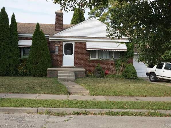 1310 Mill St, Lincoln Park, MI 48146