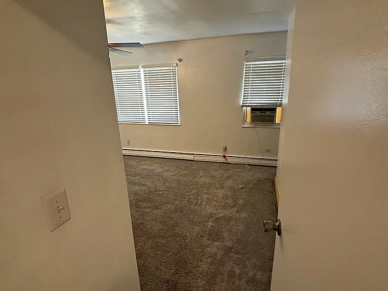 3902 S Schenley Ave #1 — Photo 2