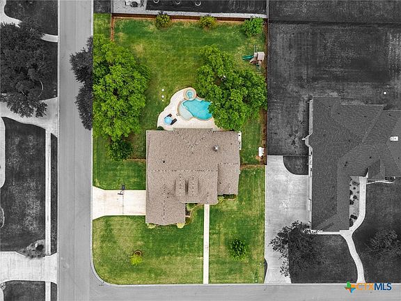 3rd image of 8324 Cates Creek Dr