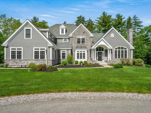 72 Settlers Court, Bedford, NH 03110