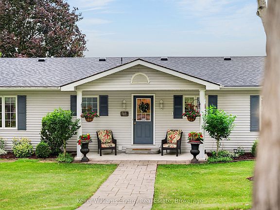 3rd image of 52 Rowlands Ln