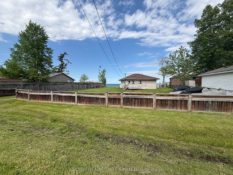 1st image of 2571 Leonard St