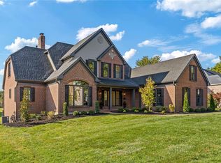 125 Roehampton Ln, Weldon Spring, MO 63304