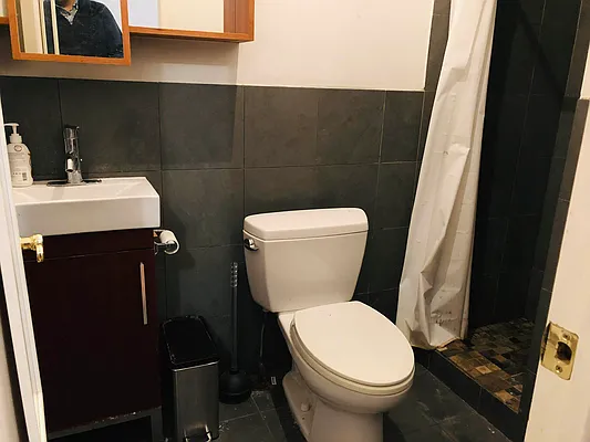 Rented by null | media 13