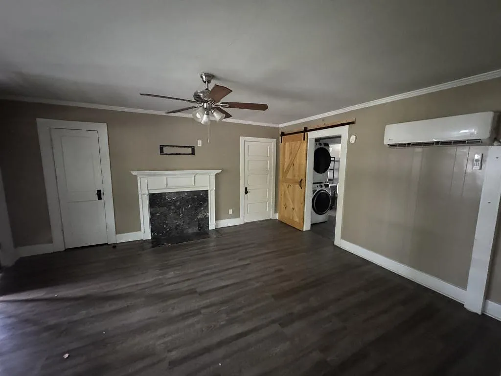 113 Isabelle St — Photo 2