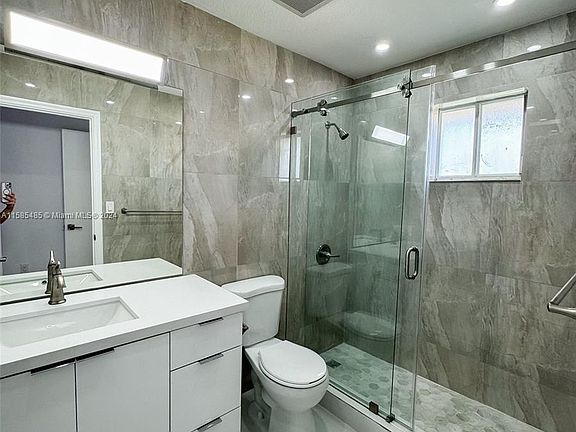 2nd image of 2014 NE 167th St #3-150