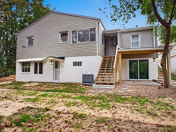 2nd image of 623 Hall Ave