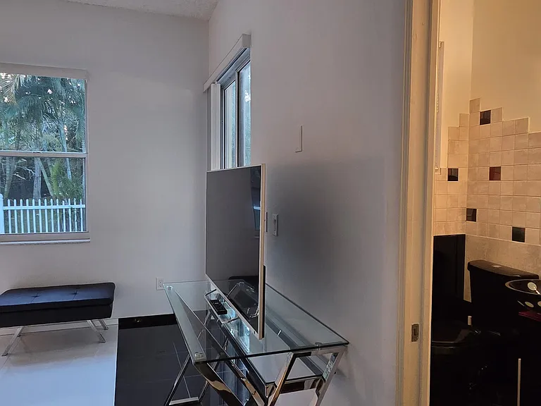 661 Lake Wellington Dr — Photo 64