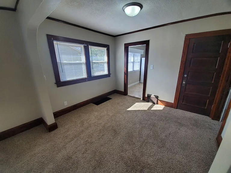 2616 Bowdoin St — Photo 3
