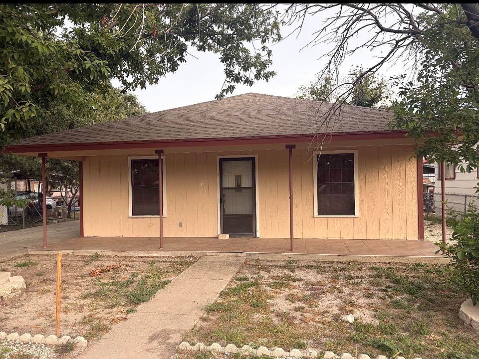 1st image of 413 E De La Rosa St