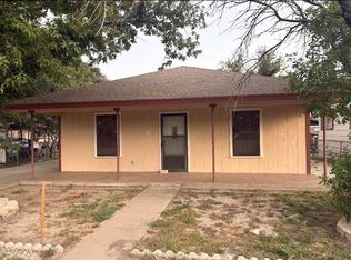 413 E De La Rosa St, Del Rio, TX 78840