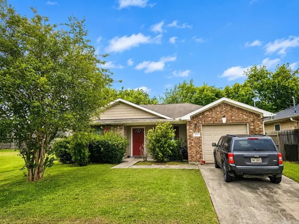 8121 Livingston St, Houston, TX 77051