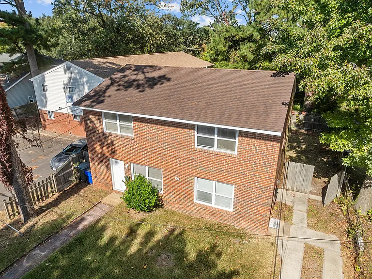 912 Druid Cir — Photo 31