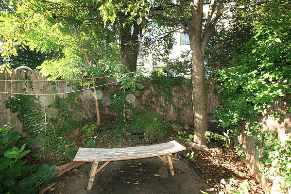 Rented by Dwell Residential Inc | media 29