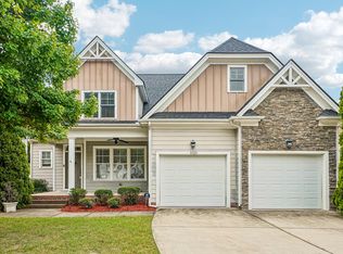 1025 Princeton View Ln, Knightdale, NC 27545
