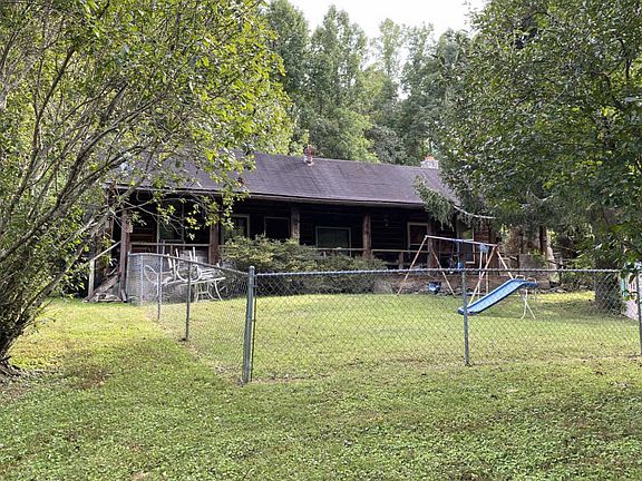 2nd image of 349 Simmons Hill Ln