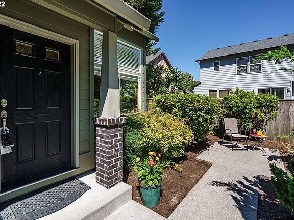 3rd image of 15916 NE 12th St