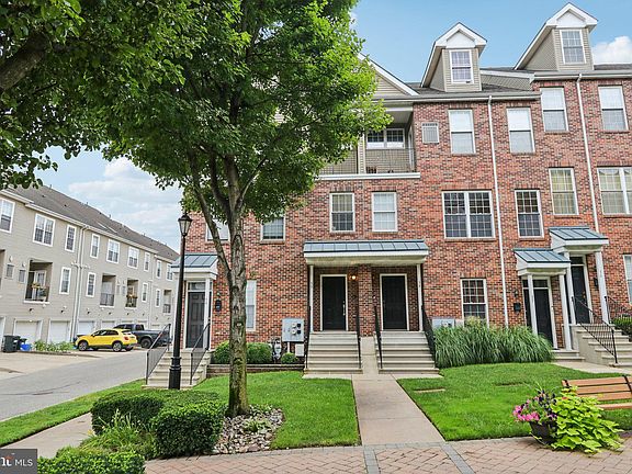2nd image of 39 Brewerytown Ct