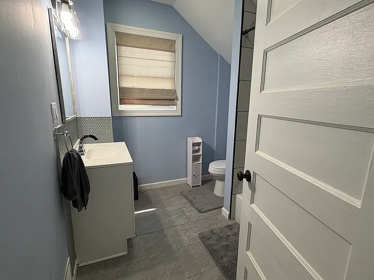 1747 Oneida St — Photo 22