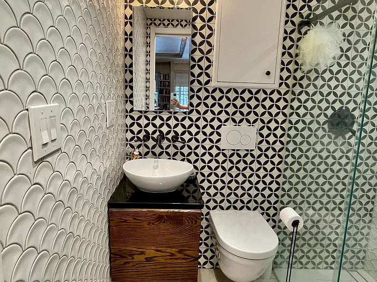 39 W 83rd St #4 — Photo 6