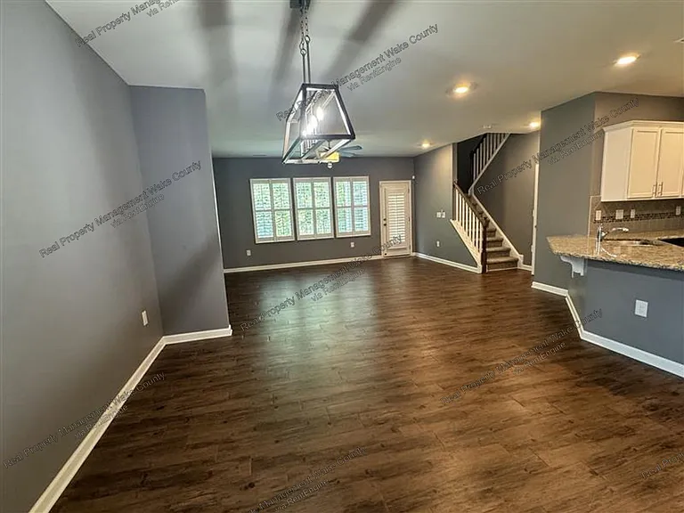 1161 Lookout Ridge Rd — Photo 5