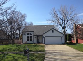 1103 Barlina Rd, Crystal Lake, IL 60014