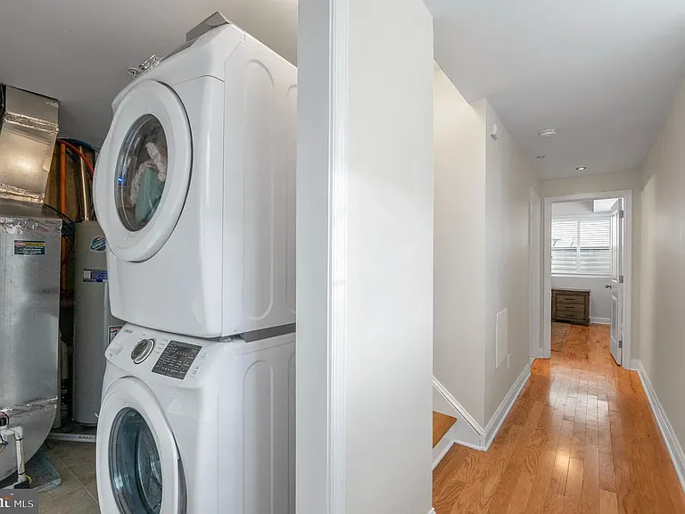 1025 S 20th St #B — Photo 8