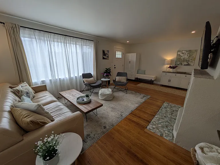 Living room with enough seating for 4-5