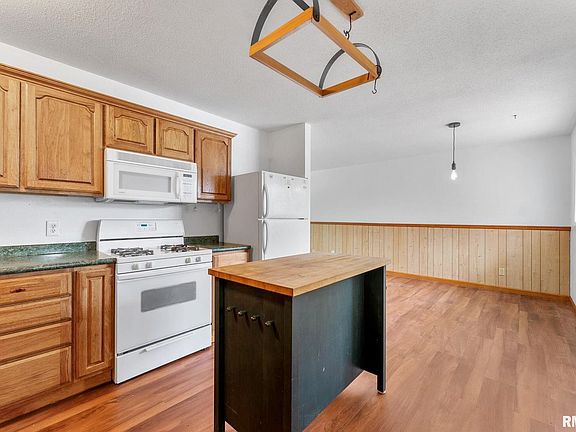 4th image of 3431 Wakonda Dr