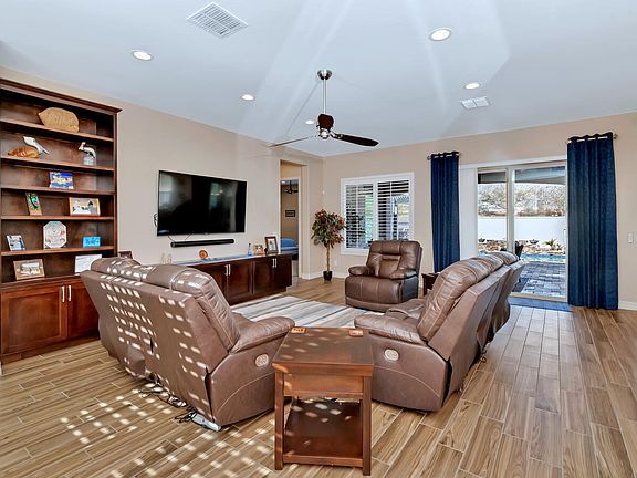 5th image of 5252 N 206TH Drive