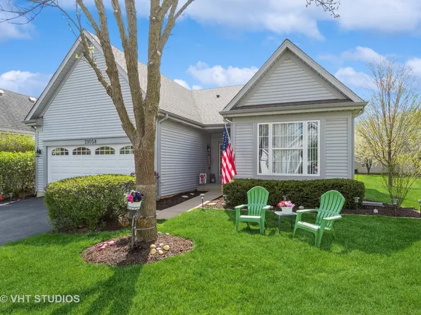 21058 W Walnut Ln, Plainfield, IL 60544