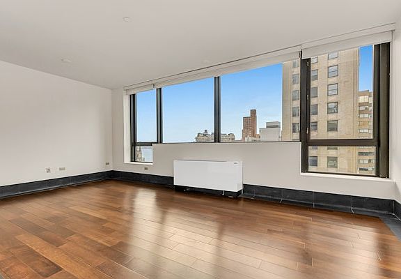 5th image of 40 Broad St Penthouse 4A
