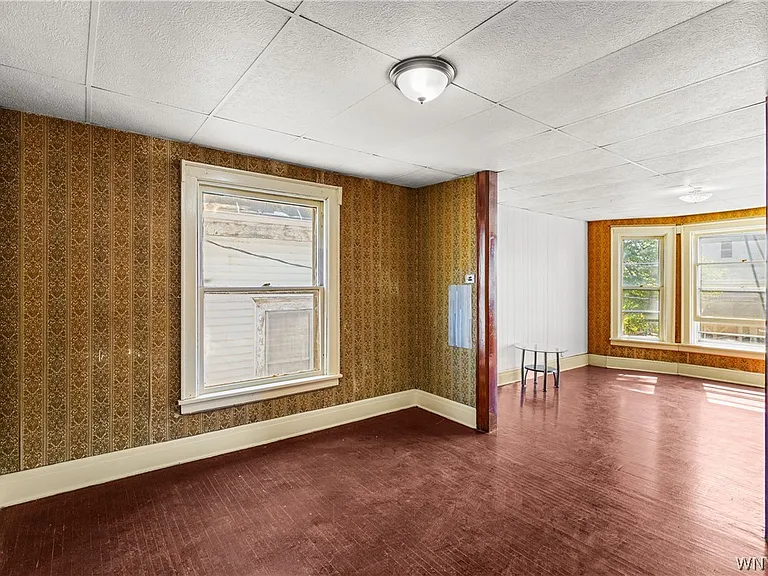 213 Keystone St — Photo 12