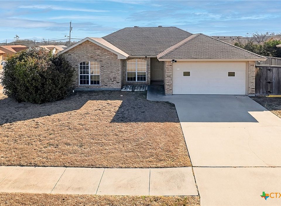 1st image of 2900 Southhill Dr