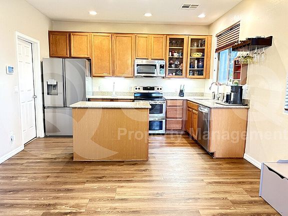4th image of 17448 W Mauna Loa Ln