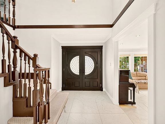 4th image of 5211 Sapphire Pl