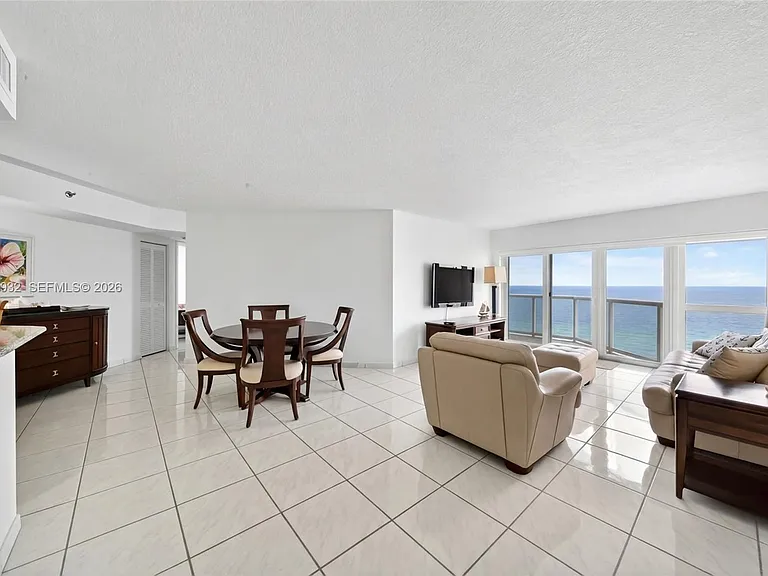 6767 Collins Ave #1609 — Photo 5