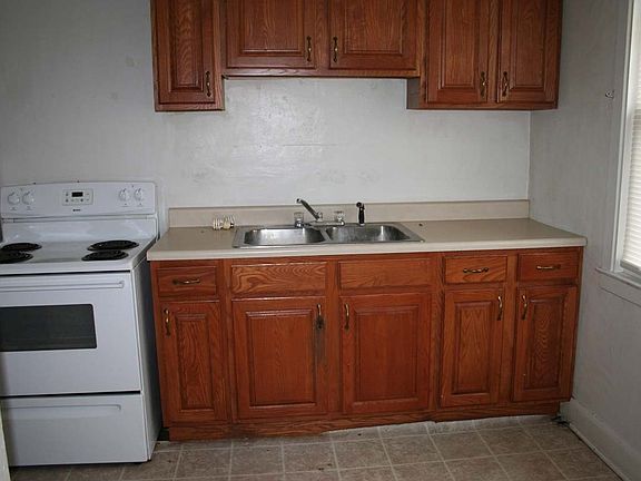 4th image of 508-510 W 35th St